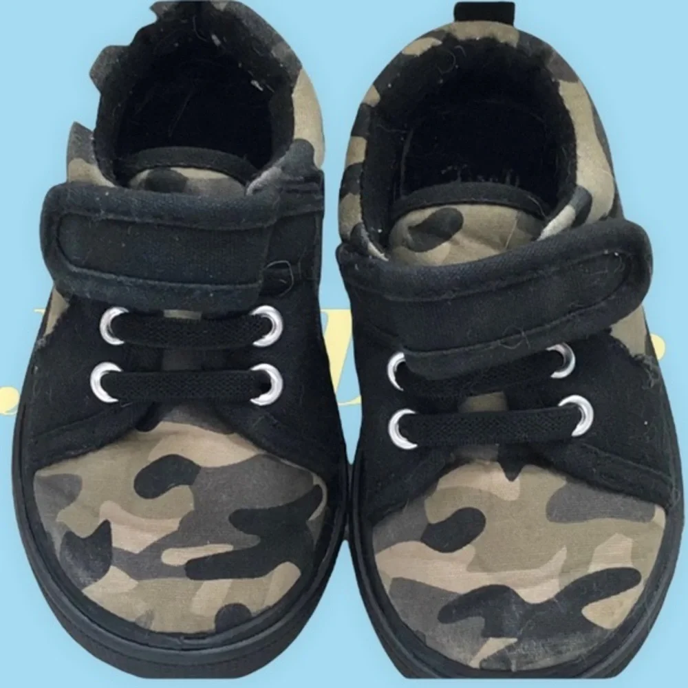 First Step Shoes Size 4 Boys‎ Velcro Closure Camouflages